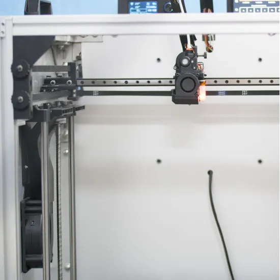 HPRO-400 Impresora 3D de alto rendimiento y gran formato - Montada