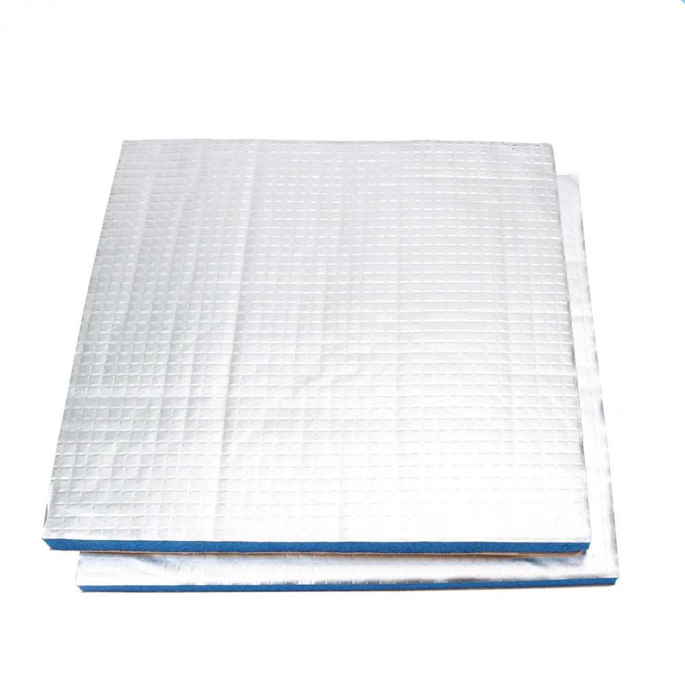 Aislante térmico adhesivo cuadrado con espuma y superficie aluminizada para cama caliente