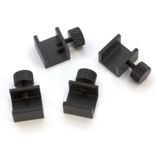 Clip metálico negro ajustable con tornillo para cristal y cama caliente - abertura 10 mm