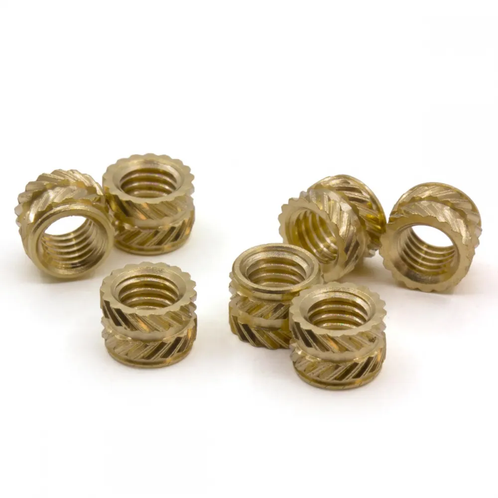 Inserto roscado M5 de Brass para termofusión, de 7 por 10 mm